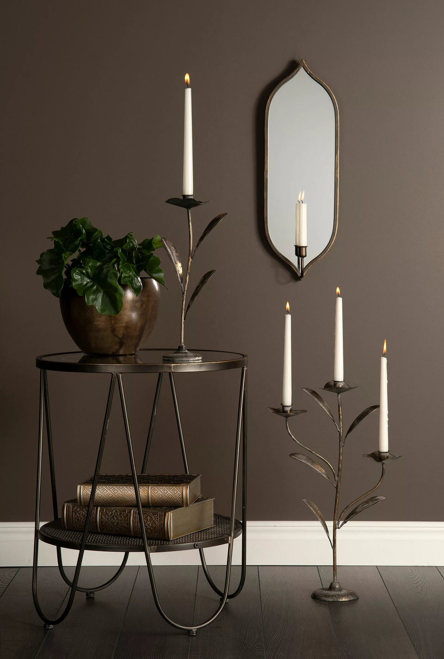 En klassisk lysestake med antikk sjarm - 38cm